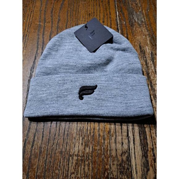 New Unisex Fabletics Alpine Beanie Heather Grey Hat Cap NWT - Picture 4 of 6